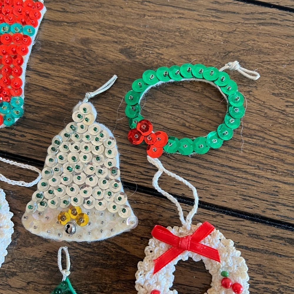 Vintage Felt Sequin Christmas Ornaments Drum Candy cane Tree Wreath Stocking - Picture 5 of 7